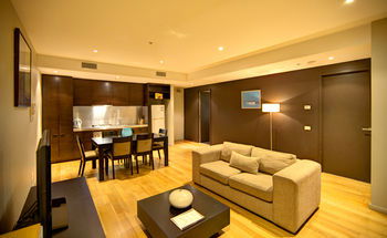 ACD Apartments - Accommodation NT 16