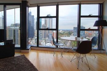 Apartments Melbourne Domain - CBD - Accommodation NT 1