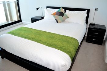 Apartments Melbourne Domain - CBD - Accommodation NT 23