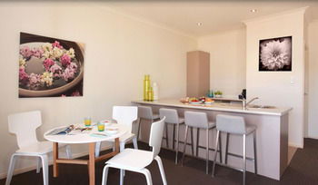 H Boutique Hotel - Accommodation NT 23