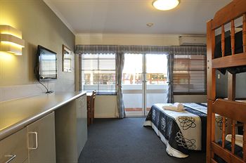 The Bayview Hotel - Accommodation NT 13