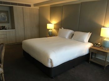 Miramare Gardens - Accommodation NT 13