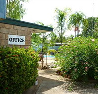 Palm Court Budget Motel Hostel/Backpackers - Accommodation NT
