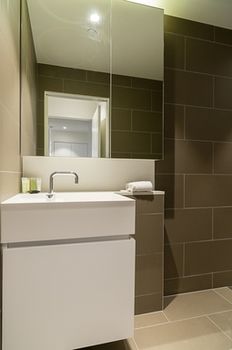 AKOM Prahran - Accommodation NT 6