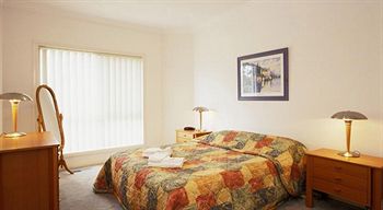 Waverley Corporate Townhouses - Accommodation NT 3