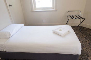 Criterion Hotel Sydney - Accommodation NT 11