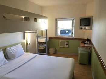 Ibis Budget Campbelltown - Accommodation NT 5