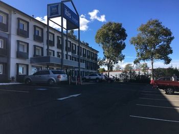 Ibis Budget Campbelltown - Accommodation NT 13