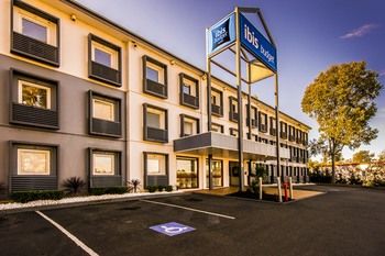 Ibis Budget Campbelltown - Accommodation NT 37