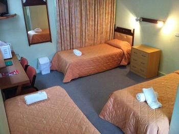Bushmans Retreat Motor Inn - Accommodation NT 6