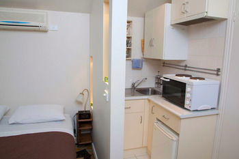 Carlton Terrace - Accommodation NT 18