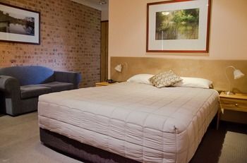 Baybrook Motor Inn & Apartments - Accommodation NT 10
