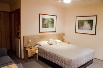 Baybrook Motor Inn & Apartments - Accommodation NT 14