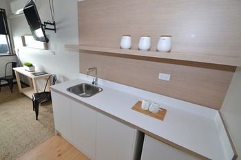 Crossroads Hotel Liverpool - Accommodation NT 20