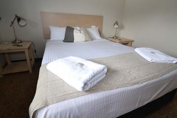 Crossroads Hotel Liverpool - Accommodation NT 21