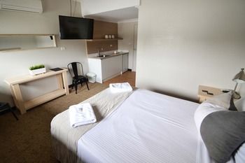 Crossroads Hotel Liverpool - Accommodation NT 24