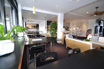 Crossroads Hotel Liverpool - Accommodation NT 26