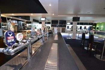 Crossroads Hotel Liverpool - Accommodation NT 28