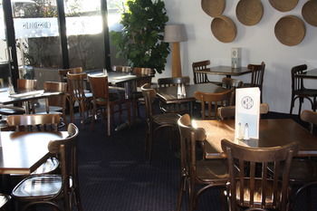 Crossroads Hotel Liverpool - Accommodation NT 38