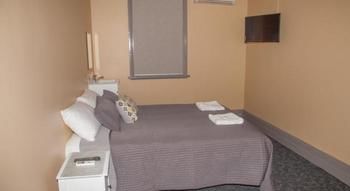 Cessnock Hotel - Accommodation NT 8