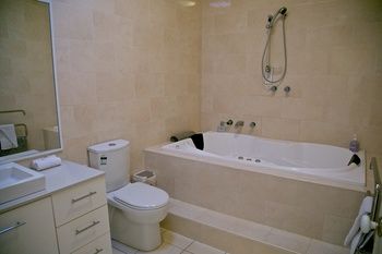 Holly Lane Mews - Accommodation NT 27