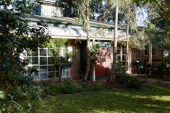 Holly Lane Mews - Accommodation NT 65