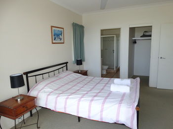 Costa Bella Apartments - Accommodation NT 21