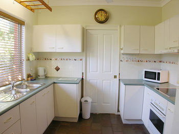 Apple Tree Cottage & Studio - Accommodation NT 10