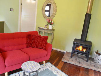 Apple Tree Cottage & Studio - Accommodation NT 14