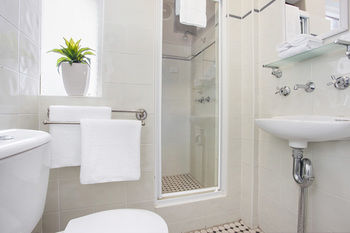 Boronia Lodge Burwood - Accommodation NT 1