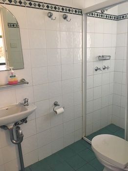 Boronia Lodge Burwood - Accommodation NT 15