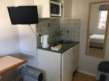 Boronia Lodge Burwood - Accommodation NT 45