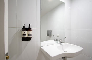Remington Motor Inn - Accommodation NT 17