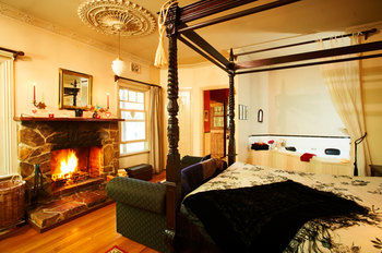 Merrow Cottages - Accommodation NT 4