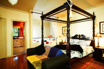 Merrow Cottages - Accommodation NT 8