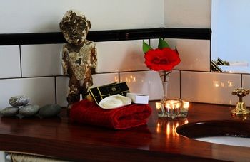 Merrow Cottages - Accommodation NT 9