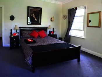 Merrow Cottages - Accommodation NT 10