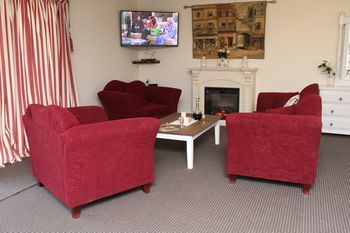 Merrow Cottages - Accommodation NT 29