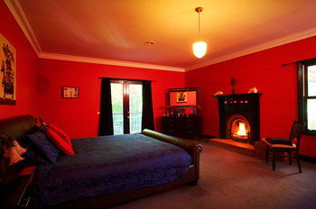 Merrow Cottages - Accommodation NT 61