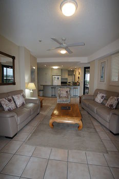 Windward Passage Holiday Apartments - Accommodation NT 39