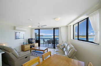Windward Passage Holiday Apartments - Accommodation NT 69