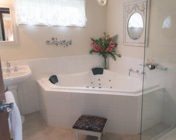 The Heart Of Emerald Bed & Breakfast - Accommodation NT 14