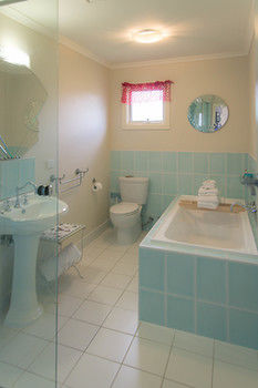 The Heart Of Emerald Bed & Breakfast - Accommodation NT 42