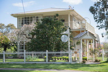 The Heart Of Emerald Bed & Breakfast - Accommodation NT 44