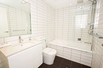 Astina Serviced Apartments - Parkside - Accommodation NT 1