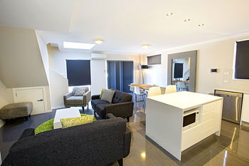 Astina Serviced Apartments - Parkside - Accommodation NT 7