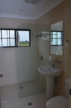 Broken View Estate - Accommodation NT 1