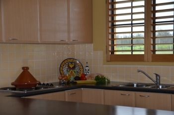 Broken View Estate - Accommodation NT 6