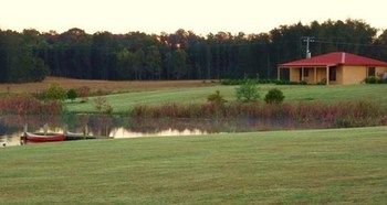 Broken View Estate - Accommodation NT 10