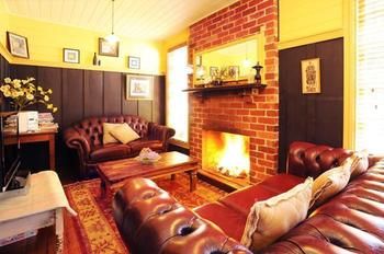 Como Cottages Accommodation - NT Tourism 0